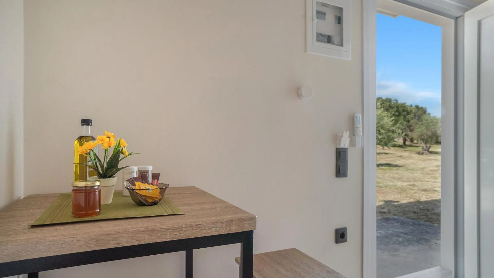 Panagis Apartments أرغوستولي